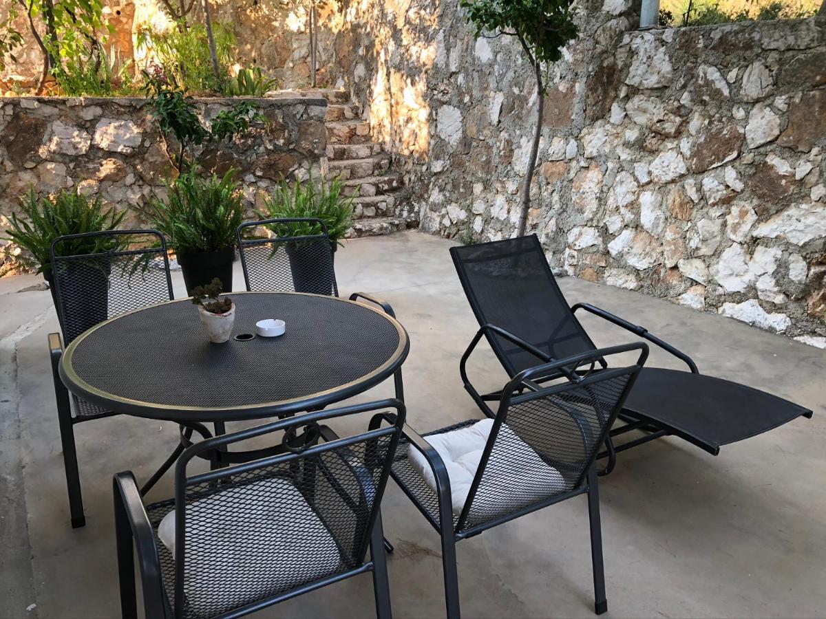 Apartmani Milka I Jozo Omiš Exteriör bild