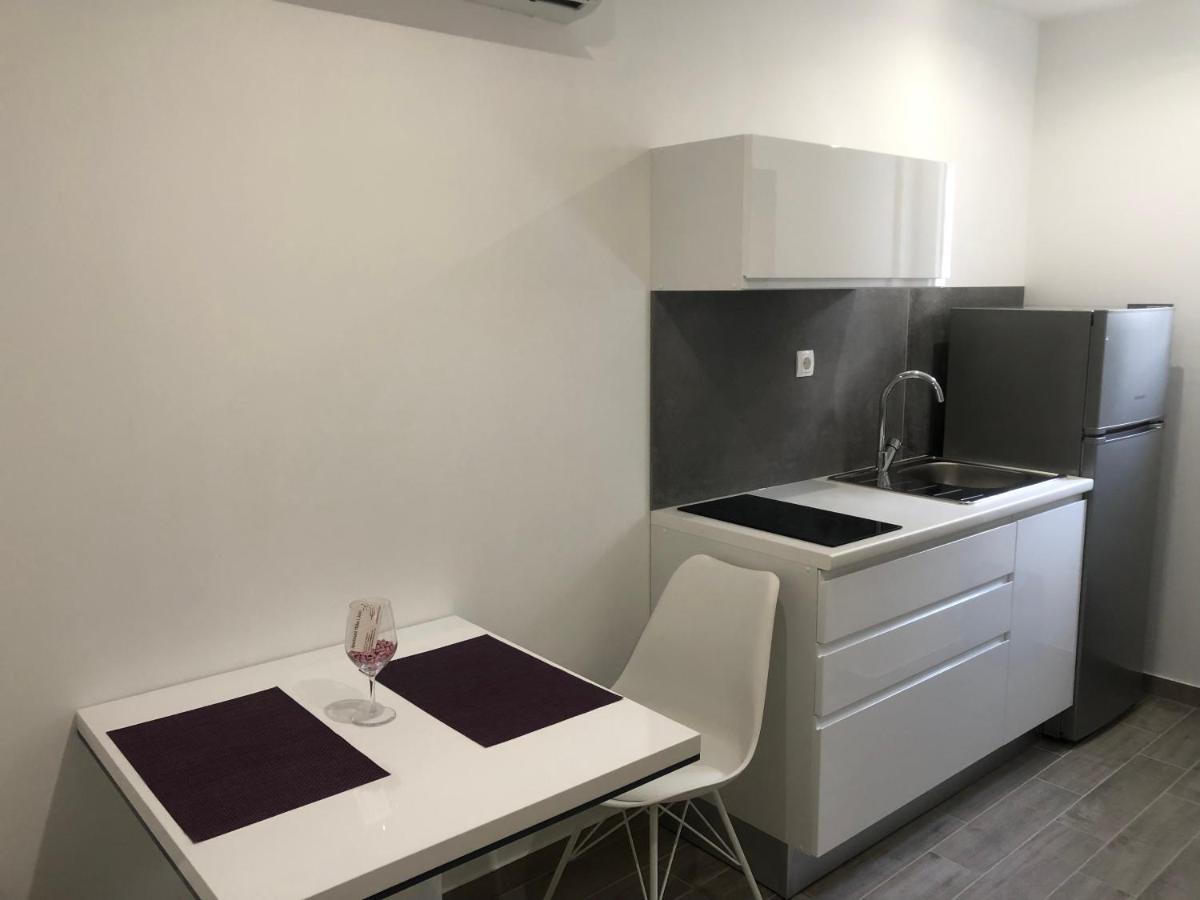 Apartmani Milka I Jozo Omiš Exteriör bild